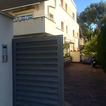Conchi Apartment *